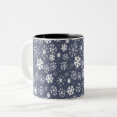 Snowflake Snowstorm in Midnight Blue Tweekleurige Koffiemok (Voorkant links)