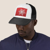 Snowflake Trucker Pet (In situ)