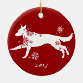 Snowflake White German Shepherd Dog Keramisch Ornament (Achterkant)
