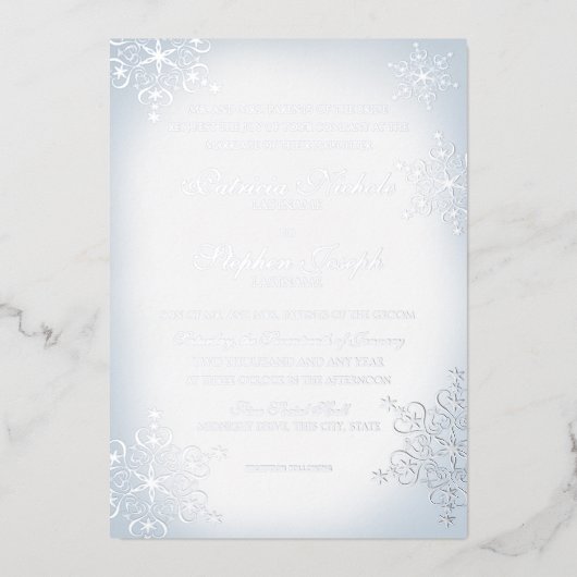 Snowflakes Dusty Blue Wedding Silver Folie Uitnodiging (Voorkant)