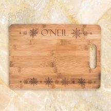Snowflakes kerstknipbord met achternaam