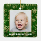 Snowflakes op groene foto keramisch ornament (Achterkant)