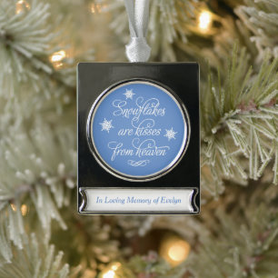 Snowflakes zijn Kisses uit Heaven Elegant Memorial Verzilverd Banner Ornament