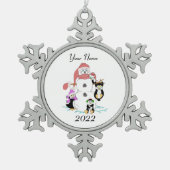 Snowman & Penguin met kerstsnowflake Pewter Chris Tin Sneeuwvlok Ornament (Voorkant)