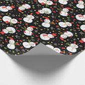 Snowmen Scatter Black Wrapping Paper Cadeaupapier (Hoek)