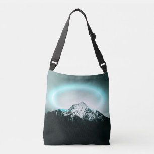Snowy berg mysterieus blauw neonlicht crossbody tas