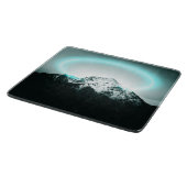 Snowy berg mysterieus blauw neonlicht snijplank (Hoek)