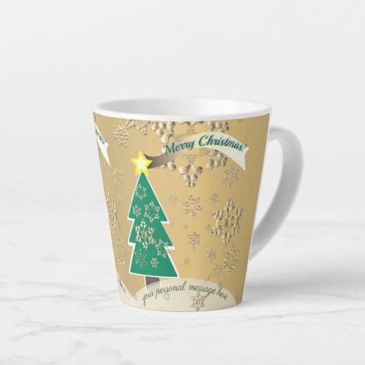 Snowy Bronze Arbre de Noël Scène Latte Mug (Angle droit)