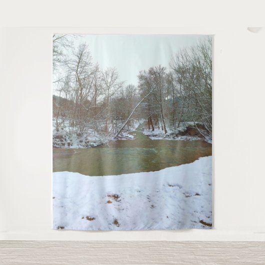 Snowy Creek Forest Winter Scene Natuur Backdrop Wandkleed (Voorkant)