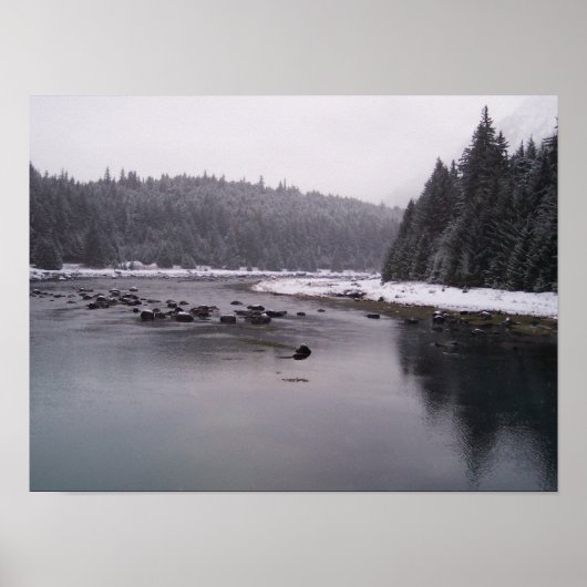 Snowy Day aan de Chilkoot Poster (Voorkant)