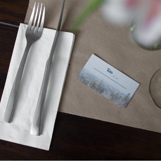 Snowy Mountain Forest Wedding Plaatskaartje