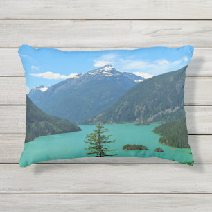 Snowy Mountain Turquoise Lake in Washington Buitenkussen