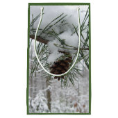 Snowy Pine Branch Winter Natuur Klein Cadeauzakje (Voorkant)