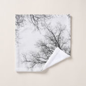 Snowy Tree Silhouettes #1 #minimum #wall #decor Bad Handdoek (Wasdoekje)