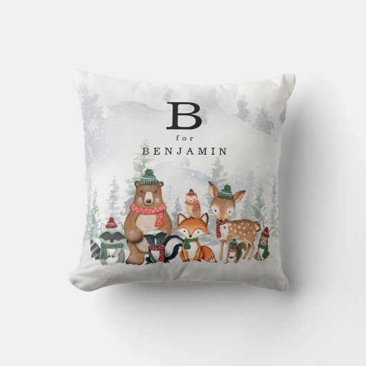 Snowy Winter Woodland Baby Animals Monogram Kussen (Voorkant)