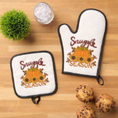 "Snuggle Season" Oven Mitt en Pot Holder Set (Top down)