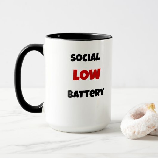 Social Battery Low Funny Coffee Mug -Black&White (Avec donut)