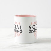 Social distancing koningin moderne typografie ontw mok (Midden)