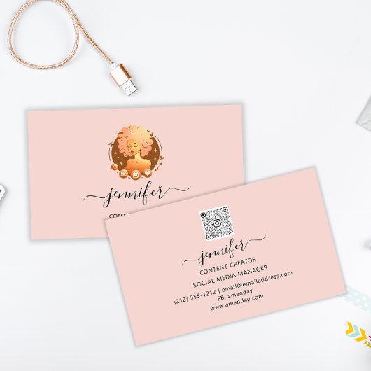 Social Media Manager Content Creator Logo QR Roze Visitekaartje