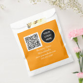 Sociale media QR-code oranje modern zakelijk logo Bedankzakje (Gezegeld)