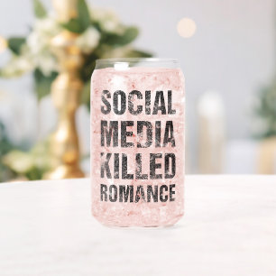 Sociale media vermoordde romantiek blikvorm glas
