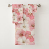 Soft Dusty Rose & Gold Flowers Towel Personalized  (En situation)