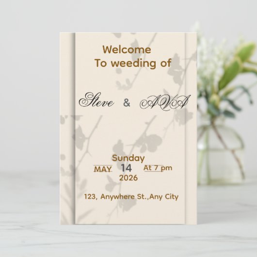 Soft Grey Elegant Wedding Invitation | Romantic &  (Debout devant)