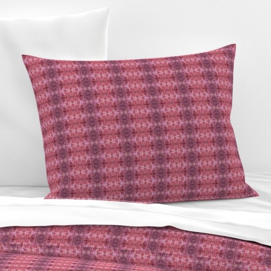 Soft pink and purple geometric S-size pattern Kussensloop