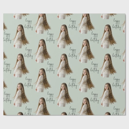 Soft Sage Green & Aangepaste Verjaardag tekst en f Cadeaupapier (Vlak)