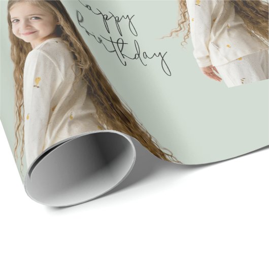 Soft Sage Green & Aangepaste Verjaardag tekst en f Cadeaupapier (Rol Hoek)