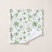 Soft Shamrock Whispers in Sage Green (Gant de toilette)