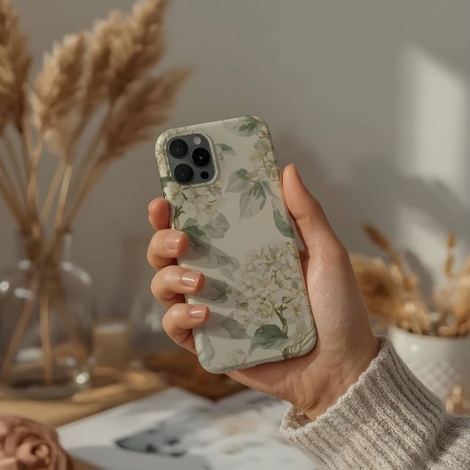 Soft White Hydrangea Floral Pattern iPhone Hoesje