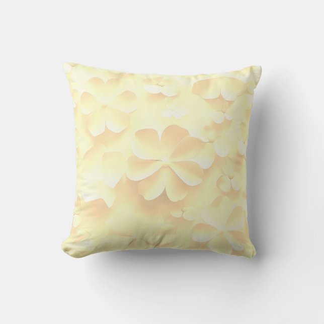 Soft Yellow Floral Dream Throw Pillow Kussen (Voorkant)