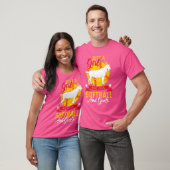 Softbal is een meisje dat van softbal en geit houd t-shirt (Unisex)