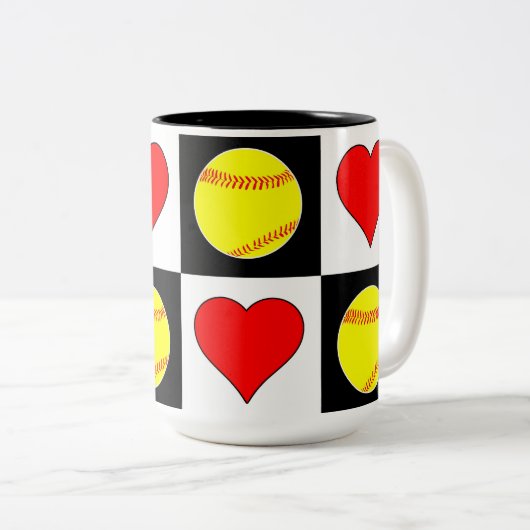 Softball & Hearts Pattern Cute Fastpitch Softball Tweekleurige Koffiemok (Voorkant rechts)