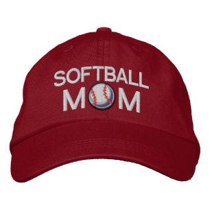 Softball mama geborduurde pet