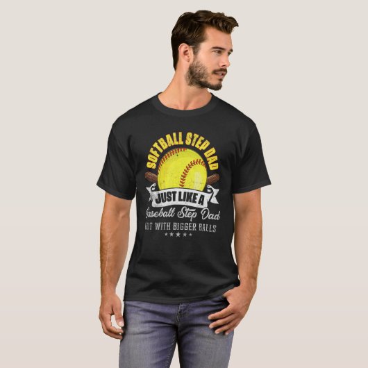 Softball-pap als een honkbal-pap met bil t-shirt (Voorkant volledig)
