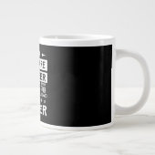 Software Engineer pa Extra Grote Beker (Rechts)