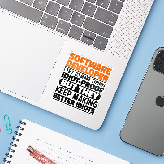 Softwareontwikkelaar Ik probeer het grappig te mak Sticker (Laptop met iPhone)