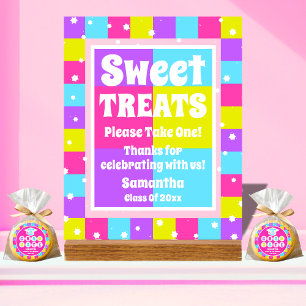 Soins doux Retro Neon Graduation Party