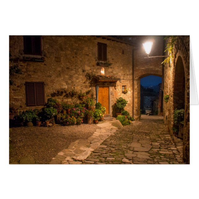 Soir dans l'ancienne ville sur la colline (Devant horizontal)