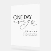 Soirée minimaliste élégante de répétition blanche (Angle)