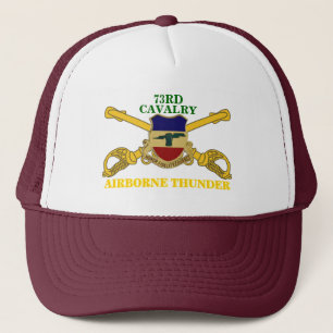 soixante-treizième CASQUETTE AÉROPORTÉ de TONNE