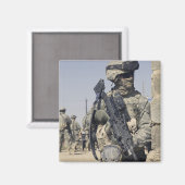 Soldaat gewapend met een MK-48 Magneet (Voorkant / Achterkant)