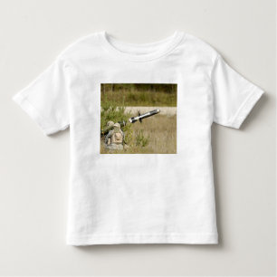 soldaten die een FGM-148 Javelin ontslaan Kinder Shirts