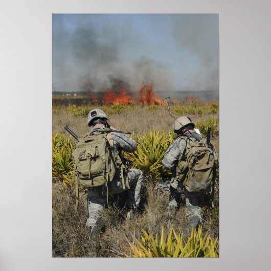 Soldaten roepen informatie in poster (Voorkant)