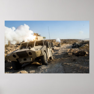 Soldaten verdedigen hun positie poster