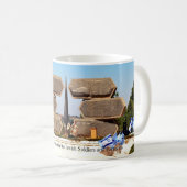 Soldats juifs de Yad Vashem et tasse de café (Devant droit)