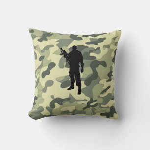 Soldier Silhouette op het Sierkussen van Camo