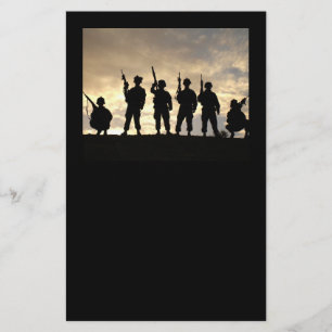 Soldier Silhouettes Briefpapier